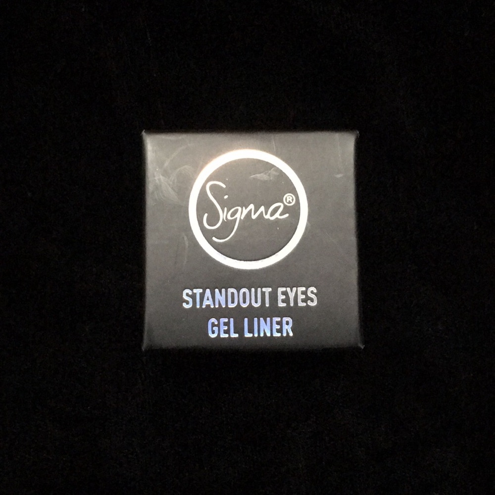Sigma Standout Eyes Gel Liner Stunningly Ladylike